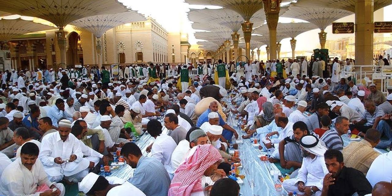 Bukber Di Masjid: Tren Yang Membawa Keberkahan Ramadhan