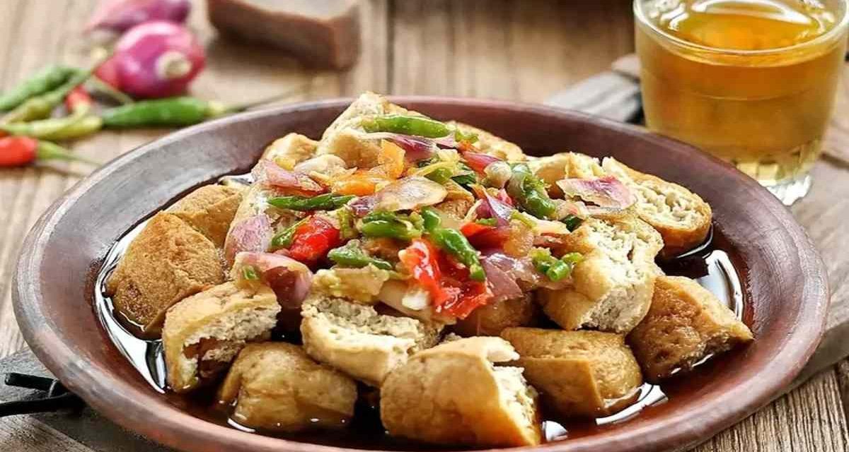 Tahu Gejrot: Jajanan Khas Cirebon Yang Pedas Dan Asam