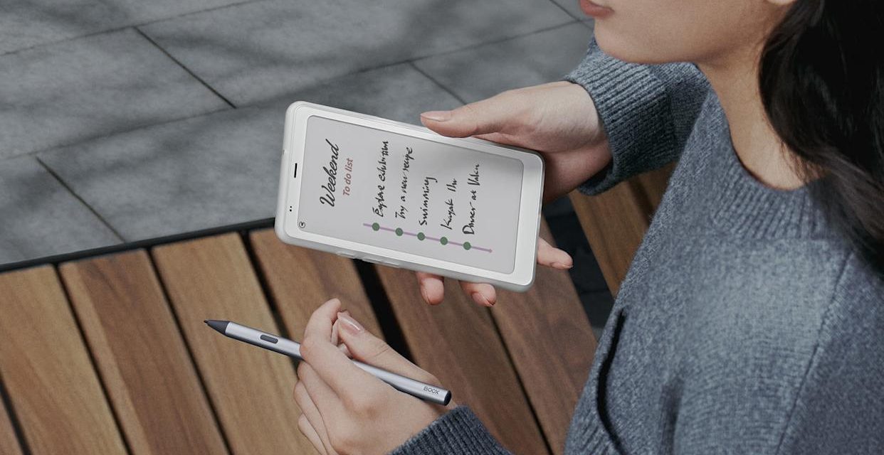 BOOX Palma 2 Pro: E-Ink Berwarna, Bisa Nulis Dan Pakai SIM