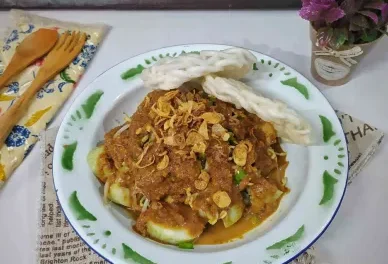 Lontong Kacang, Kuliner Sederhana Yang Penuh Rasa Dan Tradisi