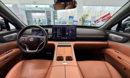 Leapmotor D19 Debut: EREV Dengan Baterai Terbesar