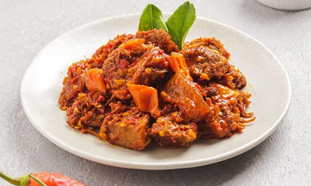 Sensasi Neraka Di Piring: Oseng Mercon Super Pedas