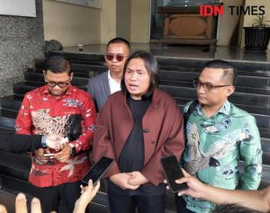 Awkarin Absen Panggilan Polda Terkait Endorse Umrah Hanania