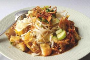 Tahu Gimbal, Kuliner Legendaris Khas Semarang Yang Kaya Rasa