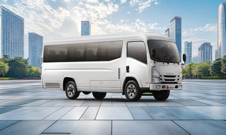 Tangguh Dan Irit! Isuzu Elf Cocok Jadi Andalan Bisnis Travel