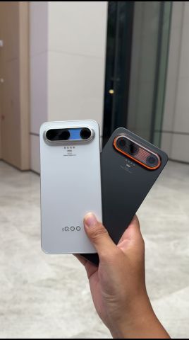 Bikin Melongo! iQOO X Concept Phone Bawa Baterai 15.000mAh