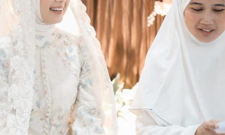 Bahagia Dan Haru, Dea Annisa Pengajian Sebelum Pernikahan
