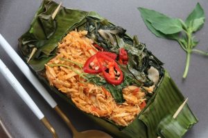 Harum Maksimal! Nasi Bakar Pedas Dengan Isian Melimpah