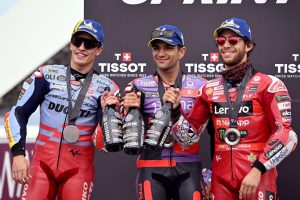 Marc Marquez Menang Sprint! Alex Marquez Pilih Tak Ambil Risiko