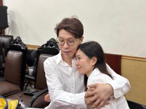 Cinta Teruji! Reni Effendi Tetap Setia Dampingi Richard Lee