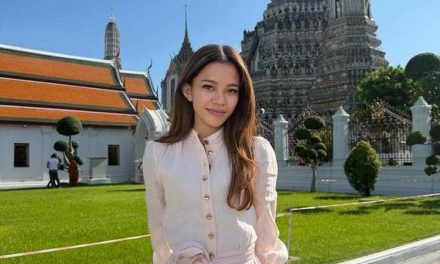 Happy Banget! Ummi Quary Liburan Ke Thailand Bareng Mama