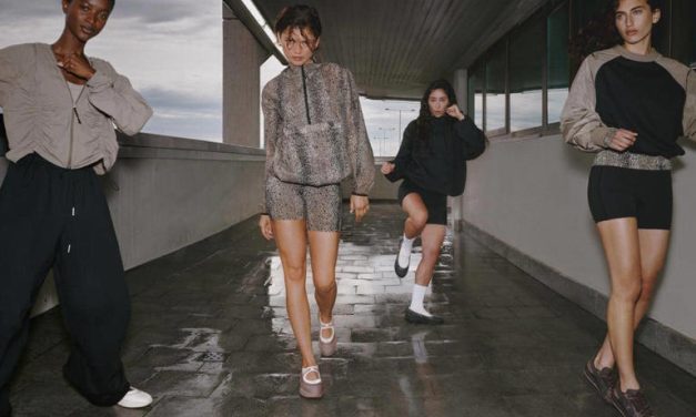 Tampil Berani! Zendaya x On Usung Motif Python Koleksi Terbaru